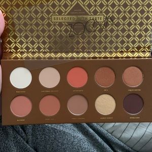 zoeva eyeshadow pallete